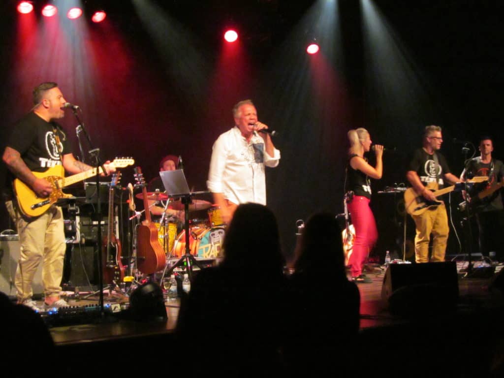 Le Festival des chansonniers met le feu à Sainte-Agathe