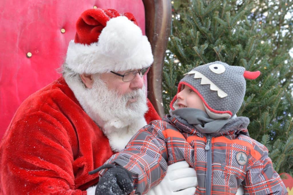 Le Père Noël créé tout un émoi au parc Lortie