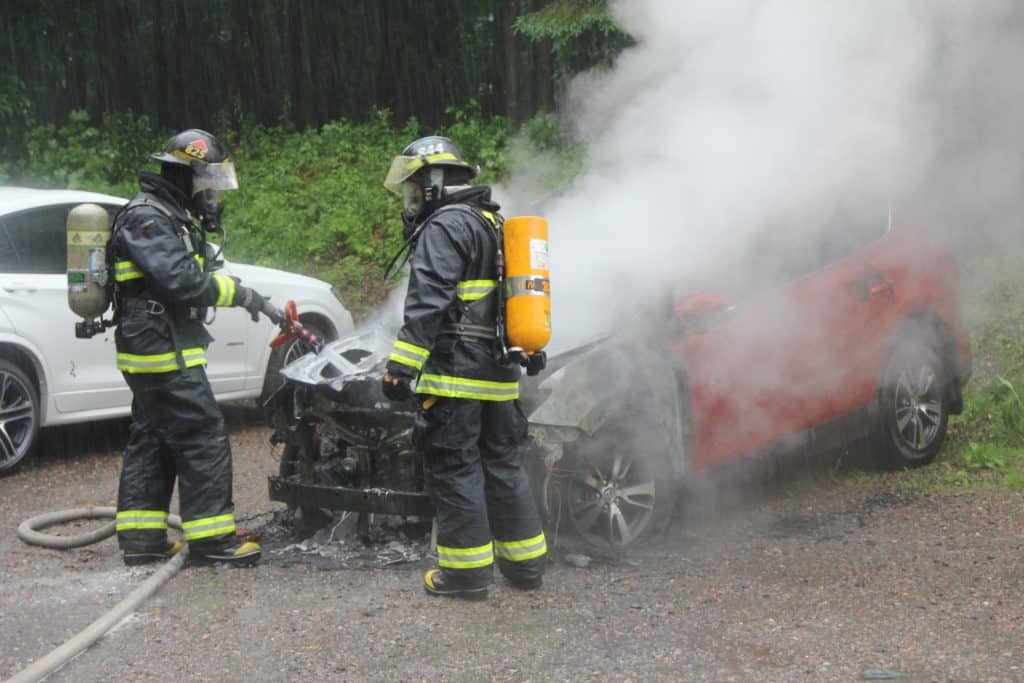 Une auto “flambant neuve”… flambe à l’hôpital