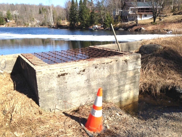 L'état du barrage du lac Iroquois soulève bien des inquiétudes du côté des résidents. - Photo gracieuseté