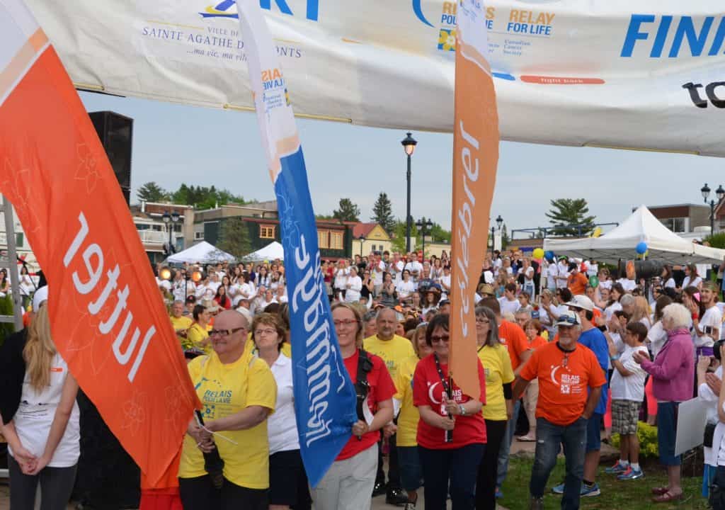 Ils marchent, fêtent et se souviennent