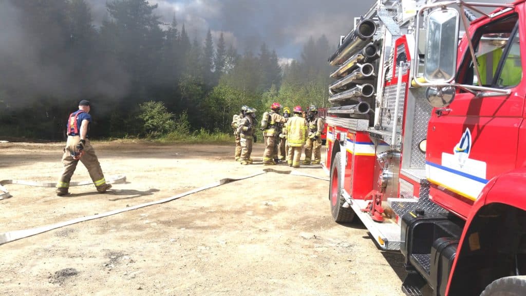 Les pompiers passent à la pratique!