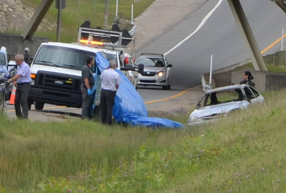 Un automobiliste meurt calciné dans son petit véhicule