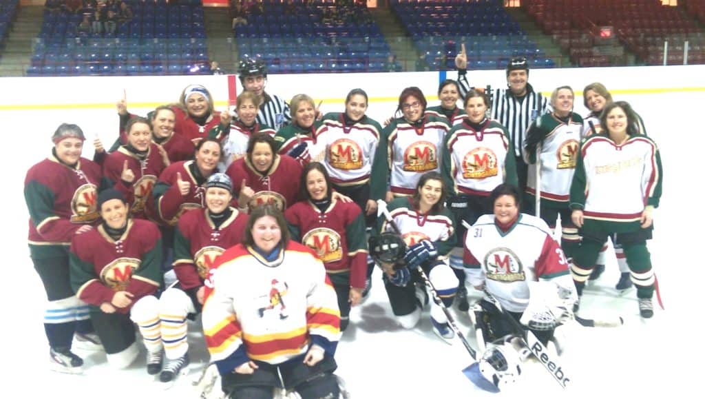 Du hockey au profit de La Colombe