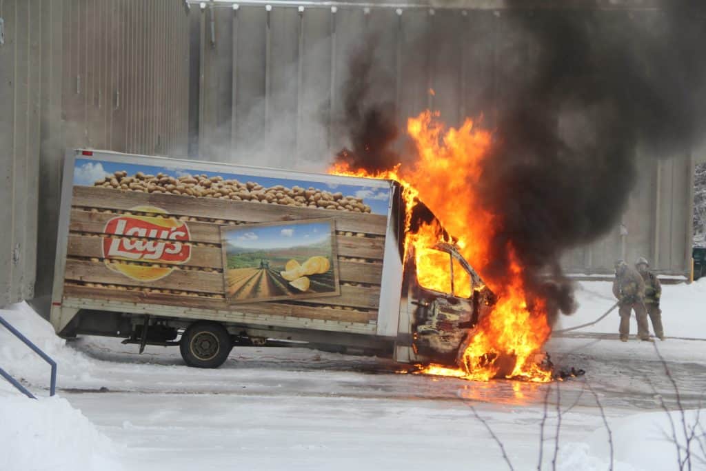 Un camion de livraison flambe à Sainte-Agathe