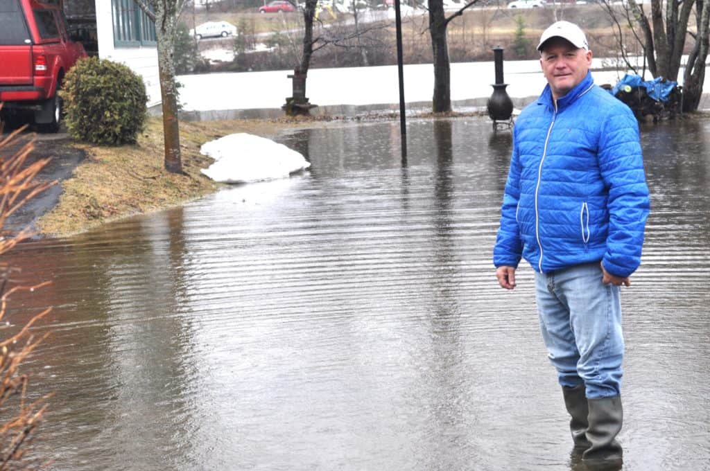 Inondations: Raymond Auclair vit dans l’insécurité!