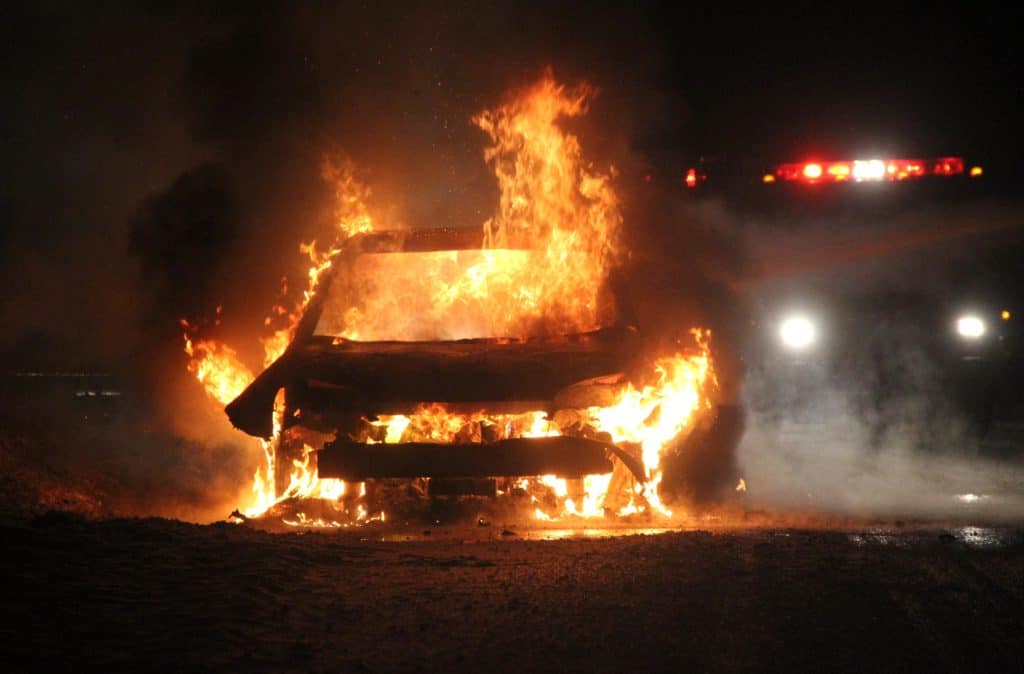 Véhicule en feu à Sainte-Agathe