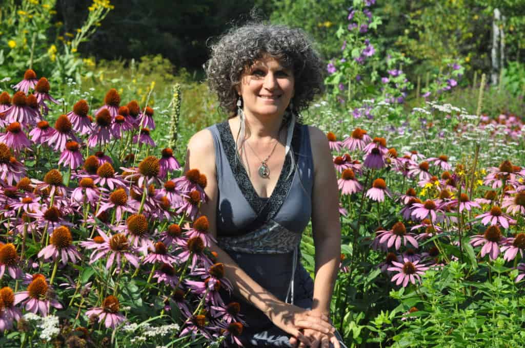 Natacha Imbeault, copropriétaire de l’Herbothèque de Lantier. - Photo Information du Nord - Daniel Deslauriers