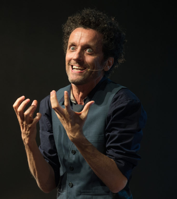 L'unique André Sauvé lors de sa prestation du 15 ao^`ut au Patriote de Sainte-Agathe-des-Monts. - Photo Gracieuseté - André Chevrier