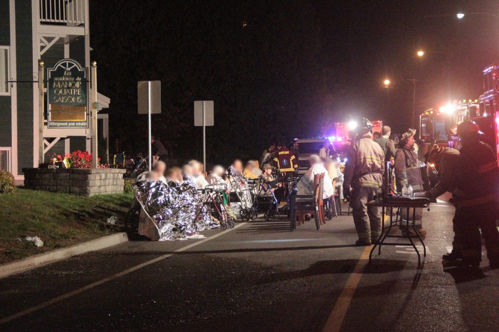 Une trentaine de résidents évacués en pleine nuit au Manoir 4 Saisons