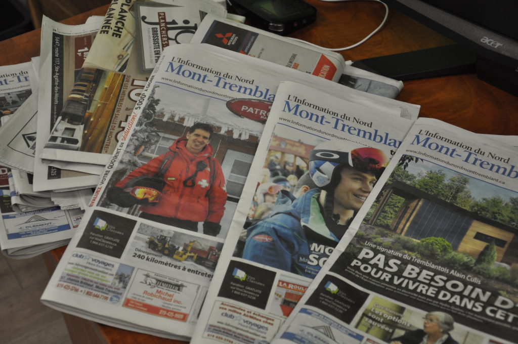 Le PQ appuie les journaux locaux pour les avis publics