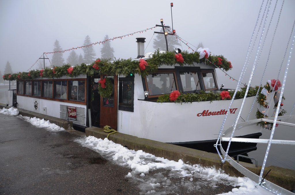 L’Alouette VI navigue un 23 décembre sur le lac des Sables