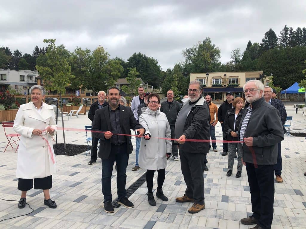 La place Saint-Donat inaugurée