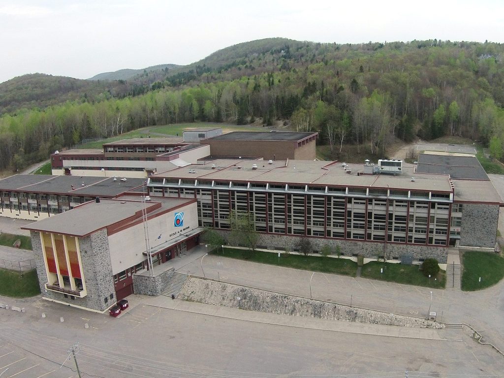 Un déneigeur endommage l’école Augustin-Norbert-Morin