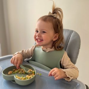 lavie, 2 ans dévore son Belov. Cette «fan» des légumes adore aussi le poisson et les fruits de mer. (Photo: gracieuseté)