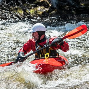 Au printemps, depuis quelques années, des amis de Val-David et des environs se rassemblent au parc Préfontaine. Kayak d’eau vive et canot spécialisé sont au rendez-vous. 