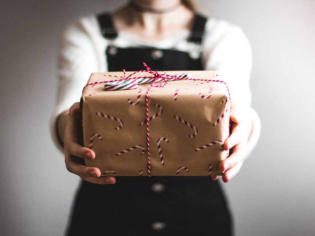 Cadeaux de Noël : La SQ appelle à la générosité